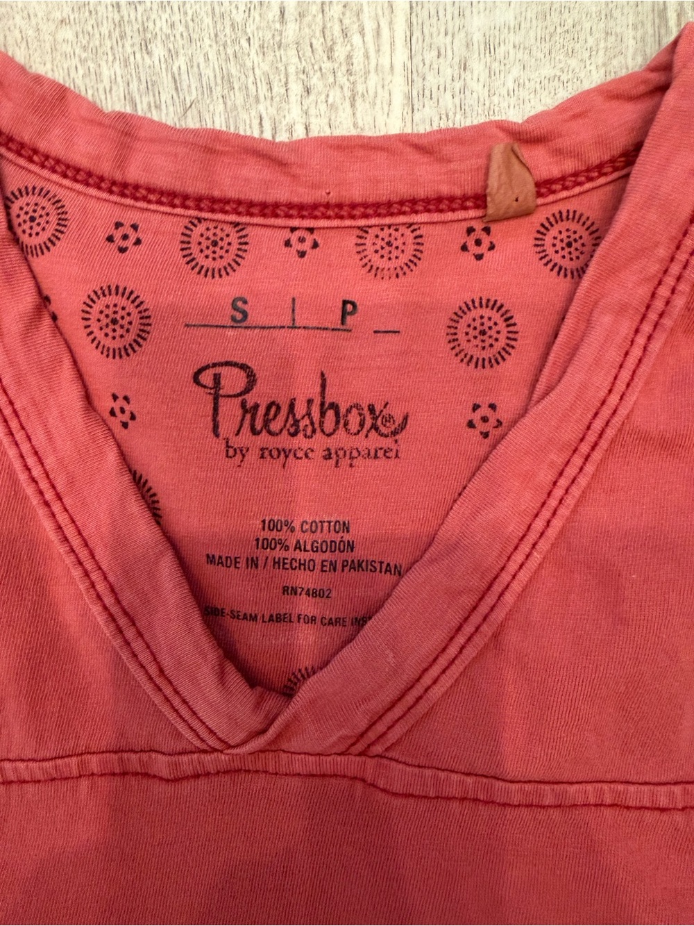 Pressbox Alabama Crimson Tide Small Cropped V-Neck T-Shirt Game Day - Picture 3 of 3
